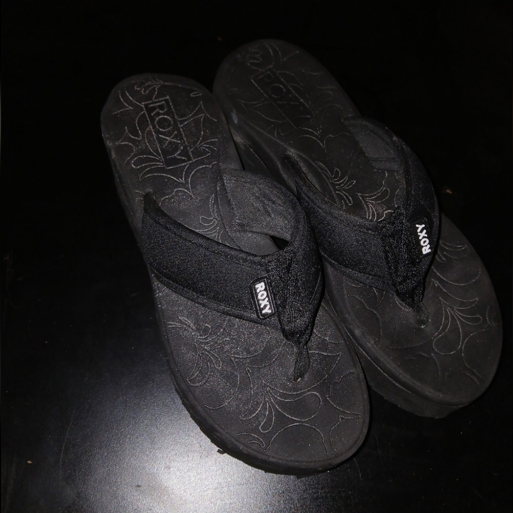 Roxy Black Sandals